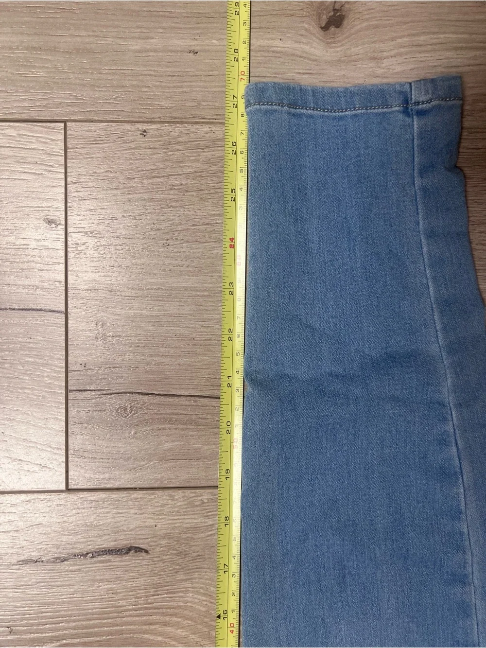 Celebrity Pink The Honey Light Wash Skinny Jeans 30x30